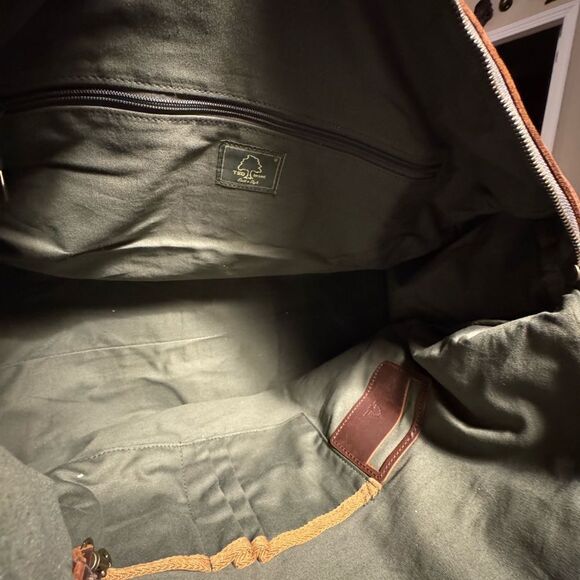 TSD BRAND Hillside Bee-Wax Canvas Duffel Bag - Picture 14 of 14